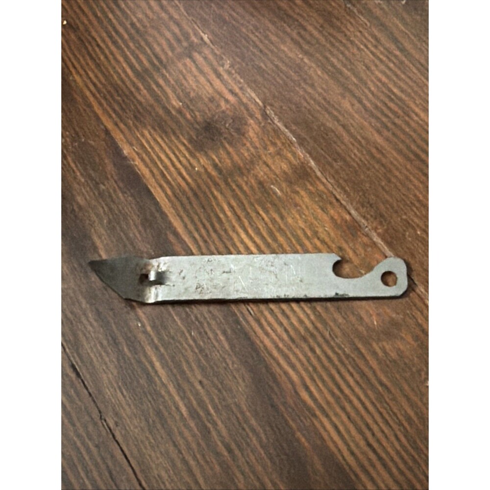 Pabst Blue Ribbon Bottle & Can Opener Tapa Can Canco KEGLINED Vintage PBR